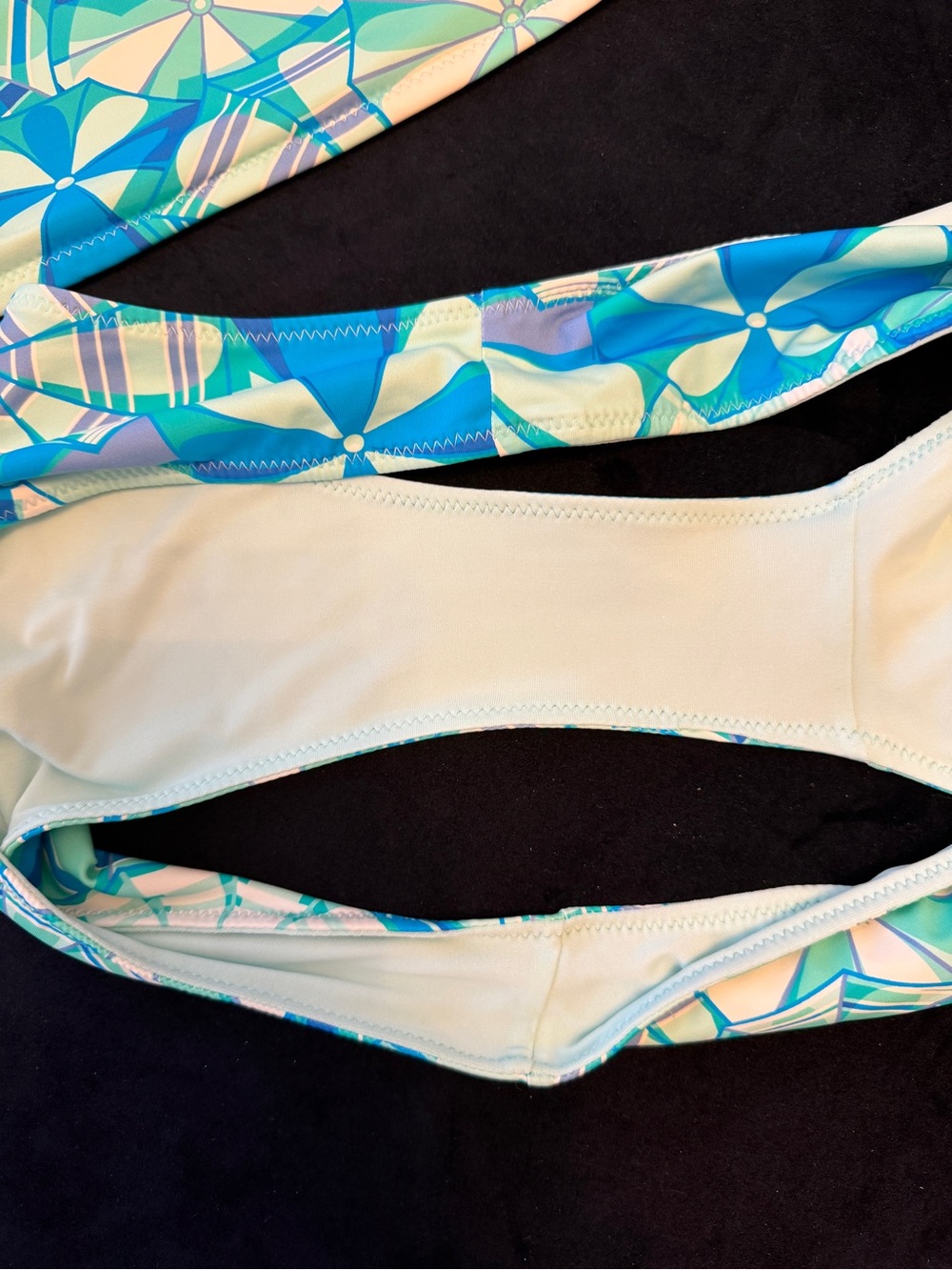 Vineyard Vines Blue & Aqua Geometric Tank One-Piece Swimsuit - Picture 4 of 5